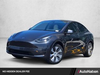 Used 2024 Tesla Model Y 2WD video 1