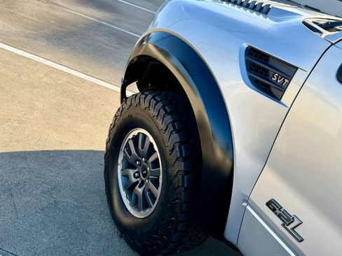 Used 2011 Ford F150 Raptor w/ Raptor Luxury Pkg AWD/4WD image 22