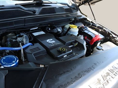 Used 2019 RAM 3500 Laramie AWD/4WD image 12