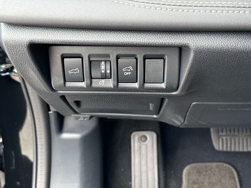 Certified 2025 Subaru Outback Limited AWD/4WD image 32