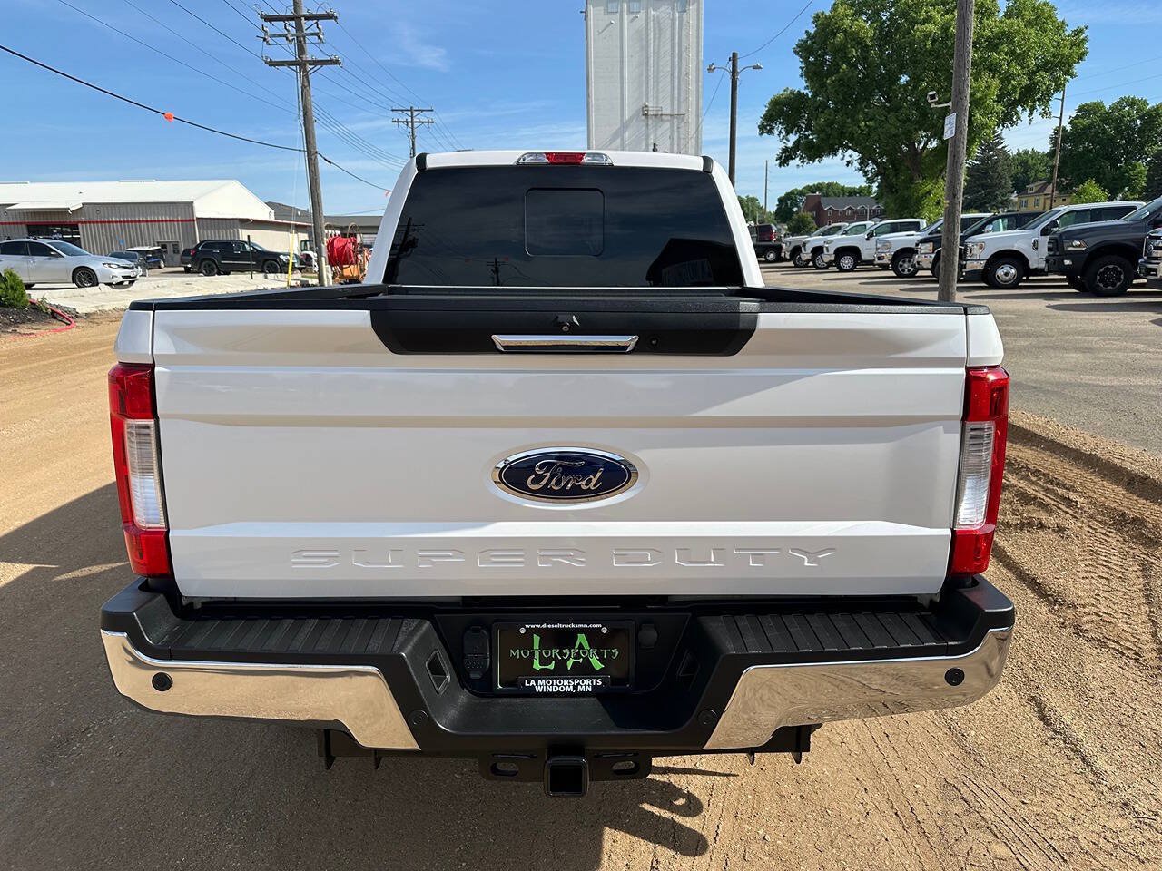 Used 2017 Ford F250 Lariat w/ Chrome Package AWD/4WD image 4
