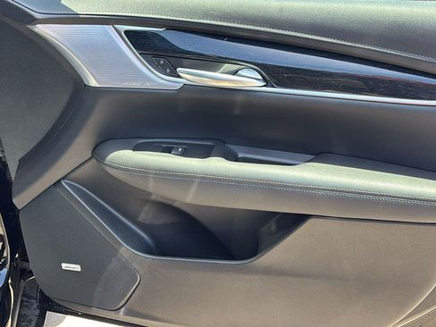 Certified 2023 Cadillac XT5 Premium Luxury FWD image 23