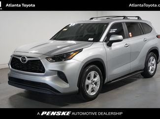 Used 2023 Toyota Highlander L FWD video 1