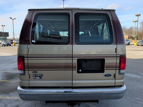 Used 1999 Ford E-150 and Econoline 150 image 6