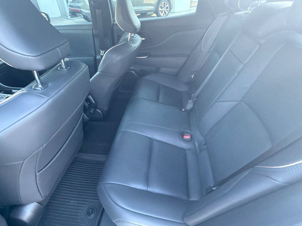 Used 2023 Toyota Crown AWD/4WD image 24