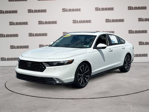 Used 2024 Honda Accord Touring image 1