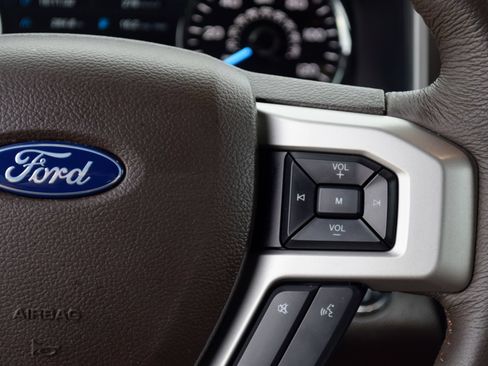 Used 2020 Ford F150 King Ranch w/ Equipment Group 601A Luxury RWD image 7