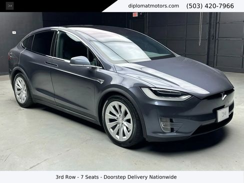 Used 2018 Tesla Model X 100D image 9
