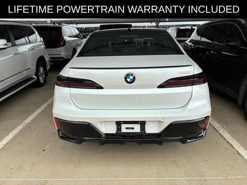 Used 2026 BMW 740i RWD image 8