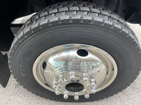 Used 2008 Ford F550 4x4 Crew Cab Super Duty image 17