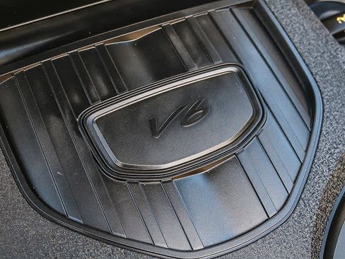 Used 2023 Porsche Panamera Platinum Edition image 44