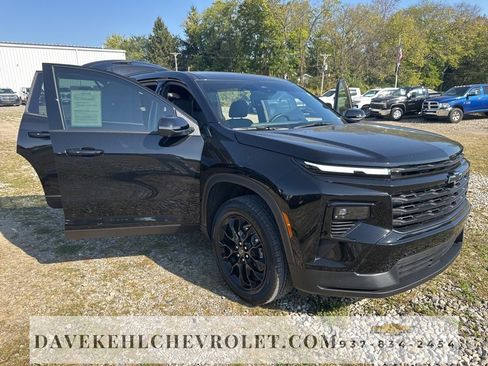 Certified 2025 Chevrolet Traverse LT w/ Midnight/Sport Edition image 38