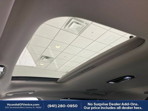 Used 2025 Hyundai Palisade SEL FWD image 4