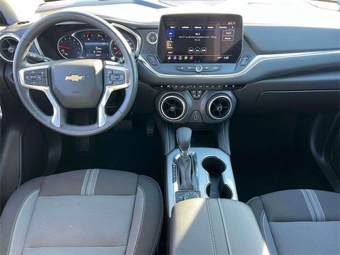 Used 2025 Chevrolet Blazer LT w/ Driver Confidence Package image 15