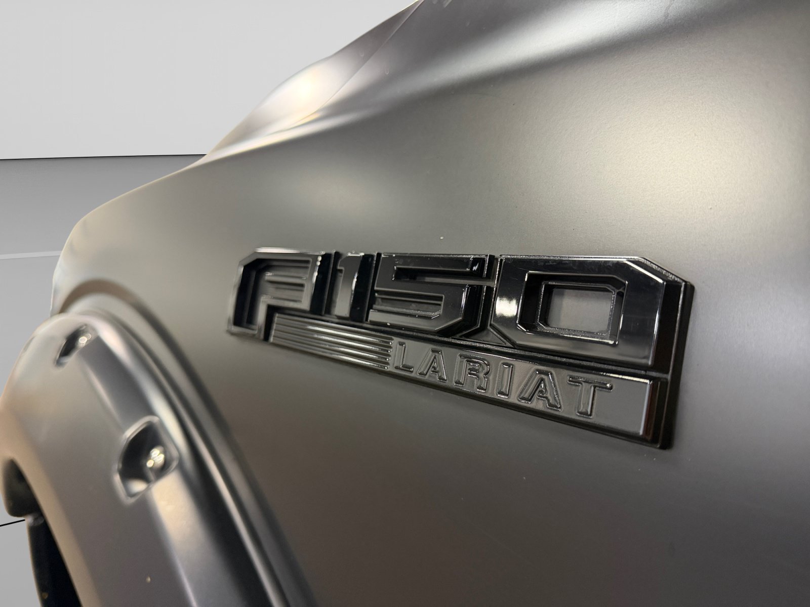 Used 2019 Ford F150 Lariat w/ Equipment Group 502A Luxury AWD/4WD image 39