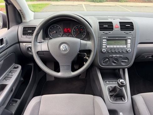 Used 2007 Volkswagen Rabbit 4-Door FWD image 13