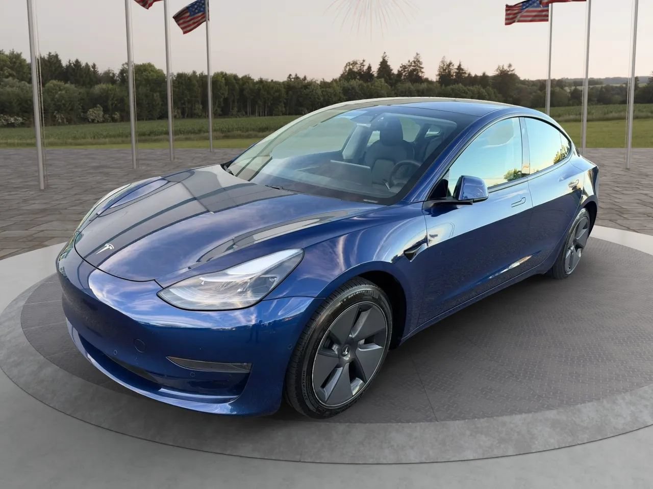 Used 2021 Tesla Model 3 Standard Range Plus RWD image 1