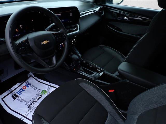 Used 2025 Chevrolet TrailBlazer LT AWD/4WD image 10