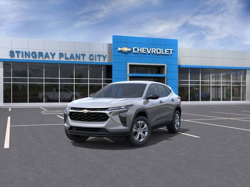New 2026 Chevrolet Trax LS FWD image 8