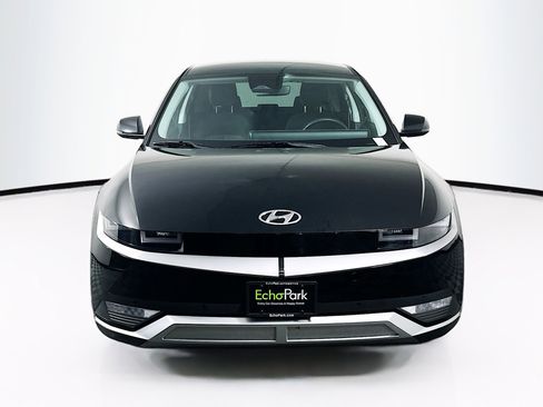 Used 2024 Hyundai Ioniq 5 SEL image 2