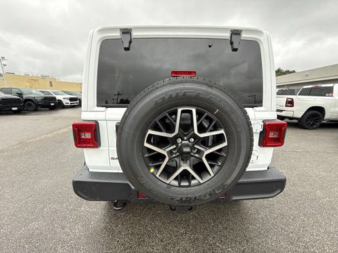 New 2027 Jeep Wrangler Unlimited Sahara AWD/4WD image 4