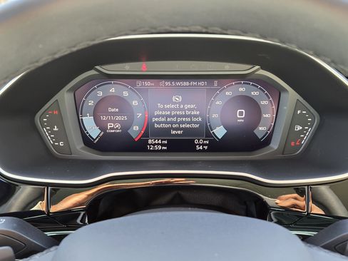 Used 2025 Audi Q3 2.0T Premium Plus w/ Premium Plus Package image 31