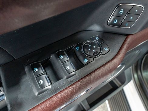 Used 2022 Ford Expedition Max Limited image 15