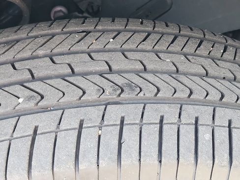 Used 2025 Toyota 4Runner SR5 AWD/4WD image 6