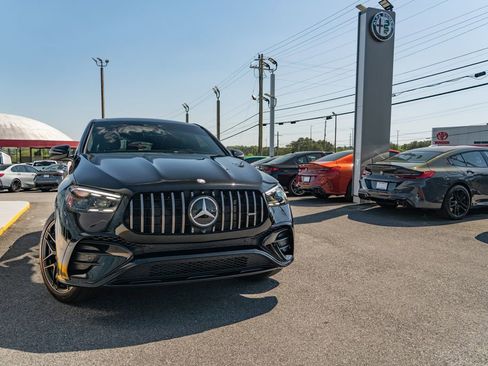 Used 2024 Mercedes-Benz GLE 53 AMG 4MATIC Coupe w/ Driver Assistance Package image 12