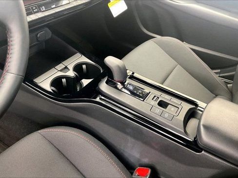 Used 2026 Toyota Prius Plug-In Hybrid FWD image 17