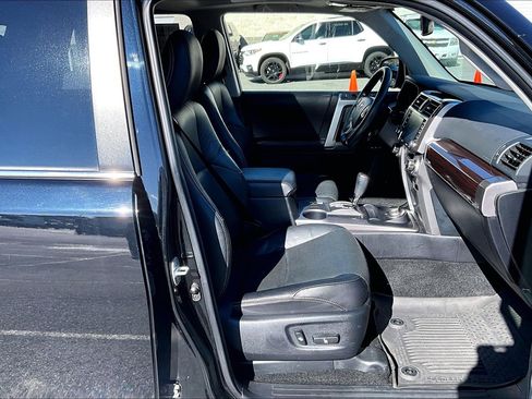 Used 2022 Toyota 4Runner Limited image 7
