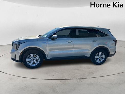 New 2026 Kia Sorento LX image 6