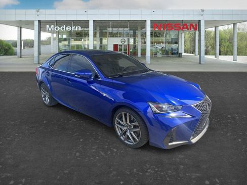 Used 2018 Lexus IS 300 F Sport w/ F Sport Package image 7