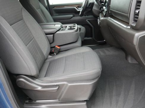 Used 2025 Chevrolet Silverado 2500 LT w/ Convenience Package image 20