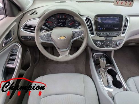 Used 2020 Chevrolet Malibu LS w/ Driver Confidence Package II FWD image 18