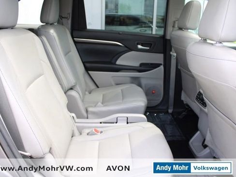 Used 2014 Toyota Highlander Limited Platinum FWD image 20