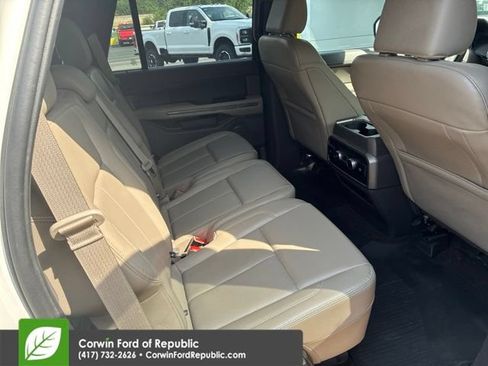 Used 2021 Ford Expedition XLT AWD/4WD image 5