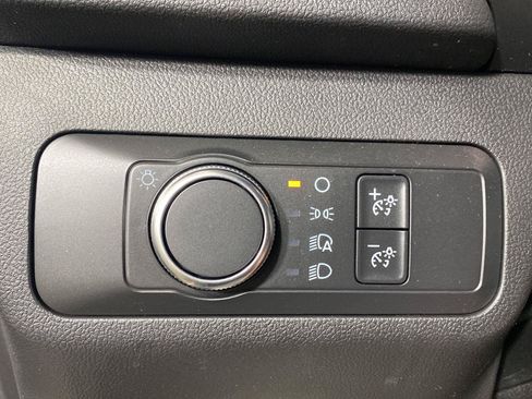 Used 2021 Ford Escape SE FWD image 20