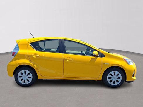 Used 2014 Toyota Prius C Two FWD image 4
