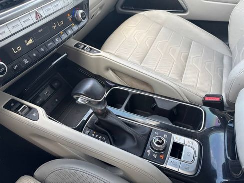 Used 2022 Kia Telluride SX w/ SX Prestige Package AWD/4WD image 16