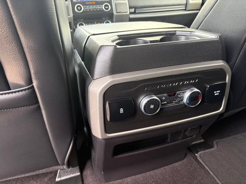 Used 2021 Ford Expedition XLT AWD/4WD image 12