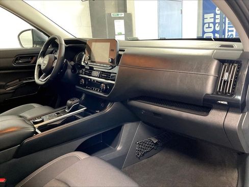 Used 2023 Nissan Pathfinder SV w/ Cargo Package AWD/4WD image 14