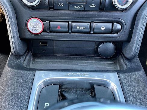 Used 2021 Ford Mustang Coupe image 15