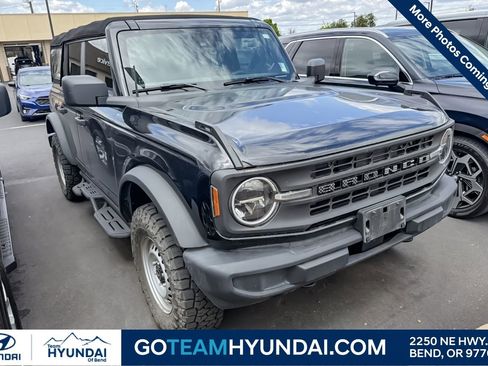 Used 2022 Ford Bronco 4-Door AWD/4WD image 1