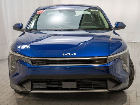 New 2025 Kia K4 EX image 2