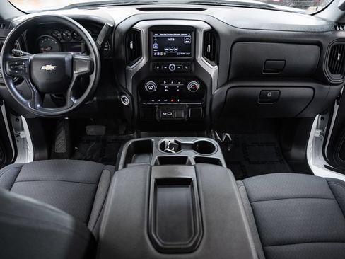 Used 2023 Chevrolet Silverado 1500 Custom AWD/4WD image 21