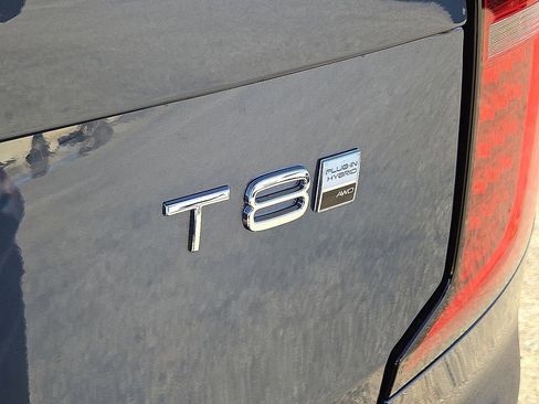 New 2026 Volvo XC90 T8 Plus w/ Protection Package Premier image 12