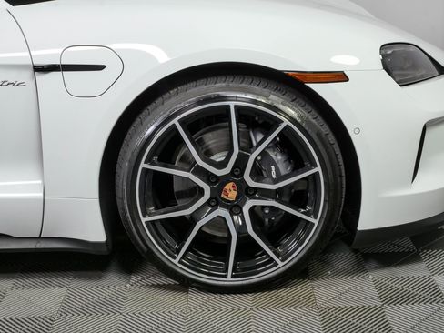 New 2026 Porsche Taycan AWD/4WD image 40