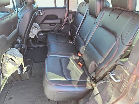 Certified 2021 Jeep Wrangler Unlimited Rubicon image 17