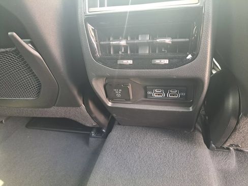 Certified 2024 Jeep Grand Cherokee Altitude AWD/4WD image 29
